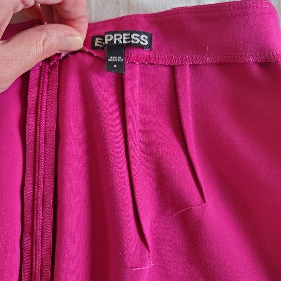 Express SEXY PENCIL SKIRT - Size 4 - Picture 7 of 9